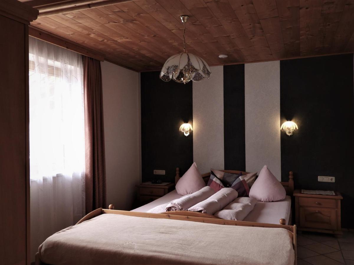 Apartamento Haus Goldeck Lermoos Exterior foto