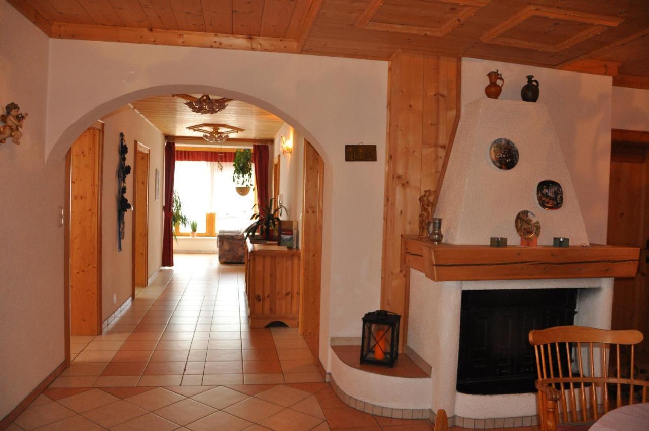 Apartamento Haus Goldeck Lermoos Exterior foto