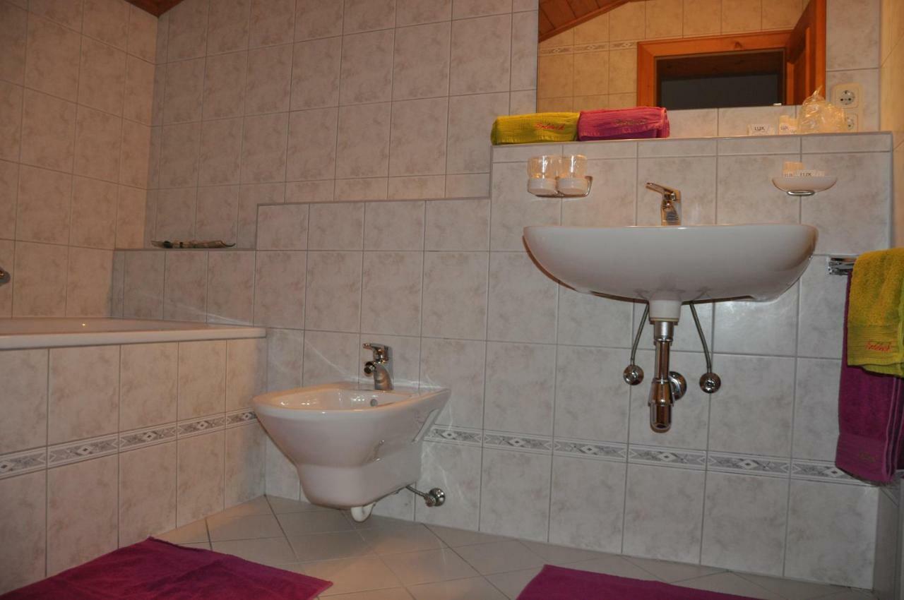 Apartamento Haus Goldeck Lermoos Exterior foto
